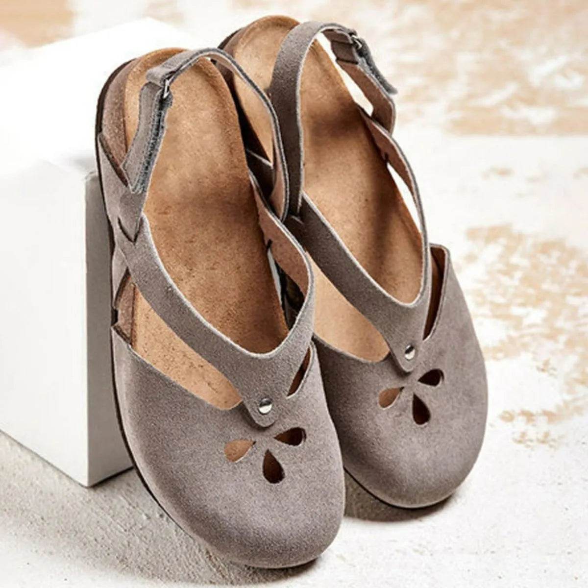 Round Toe Platform Sandals - Valley Mimosa